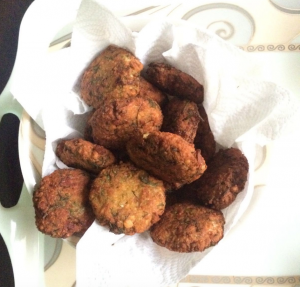 Dil Leaves Lentil Fritters